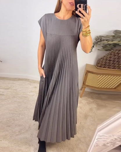 Isabelle - Timeless Pleated Maxi Dress