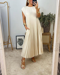 Isabelle - Timeless Pleated Maxi Dress