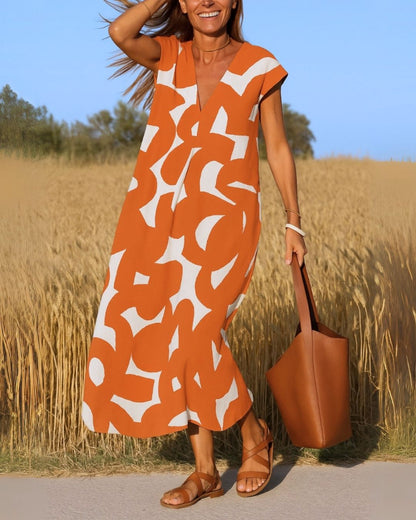 Amara - Figure-Skimming V-Neck Dress